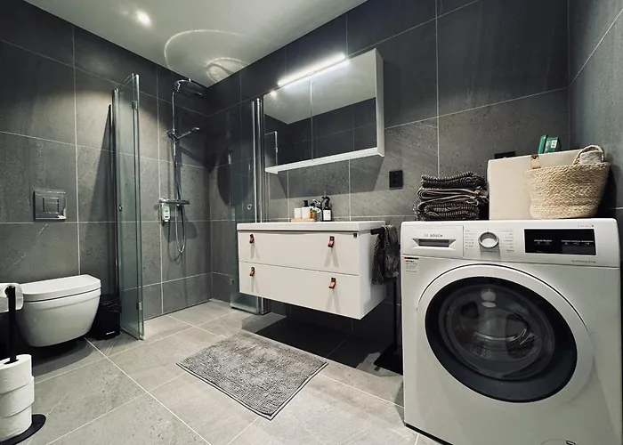 Exclusive And Cozy Area